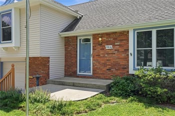 10930 Lydia Ave, Kansas City, MO 64131
