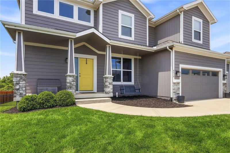 6416 142nd St, Basehor, KS 66007