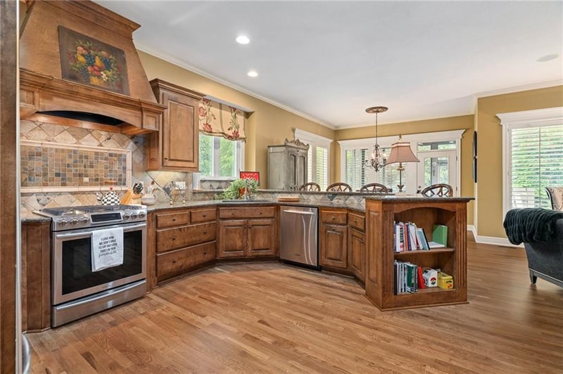 5405 141 Ter, Leawood, KS 66224