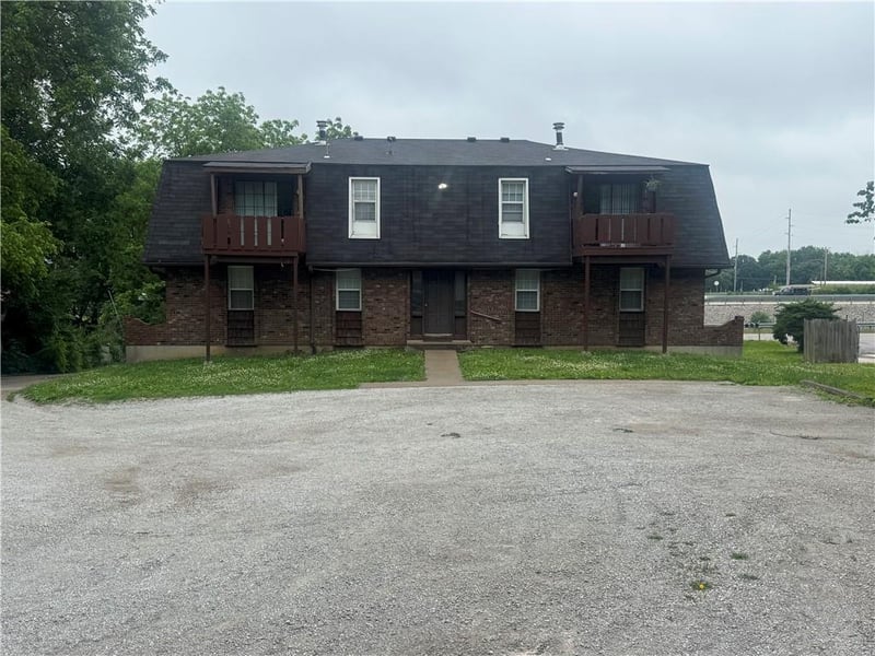 7008-7010 Church Rd, Liberty, MO 64068