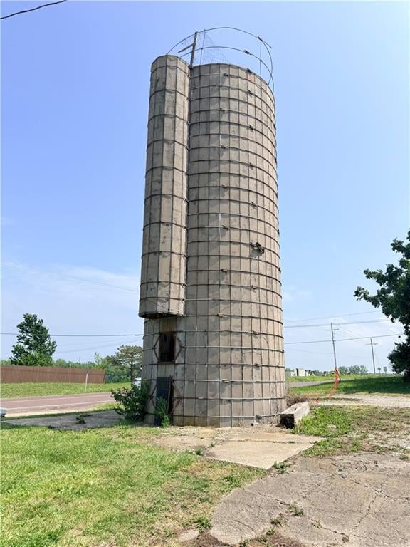 16620 Evans Rd, Basehor, KS 66007