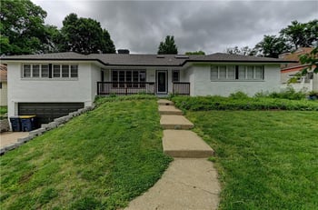 1102 W 85th Ter, Kansas City, MO 64114