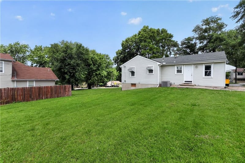 4509 NE 44th Ter, Kansas City, MO 64117