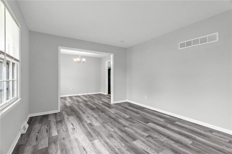 17908 Cheyenne Dr, Independence, MO 64056