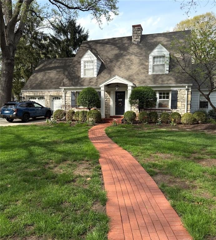 8033 Meadow Ln, Leawood, KS 66206
