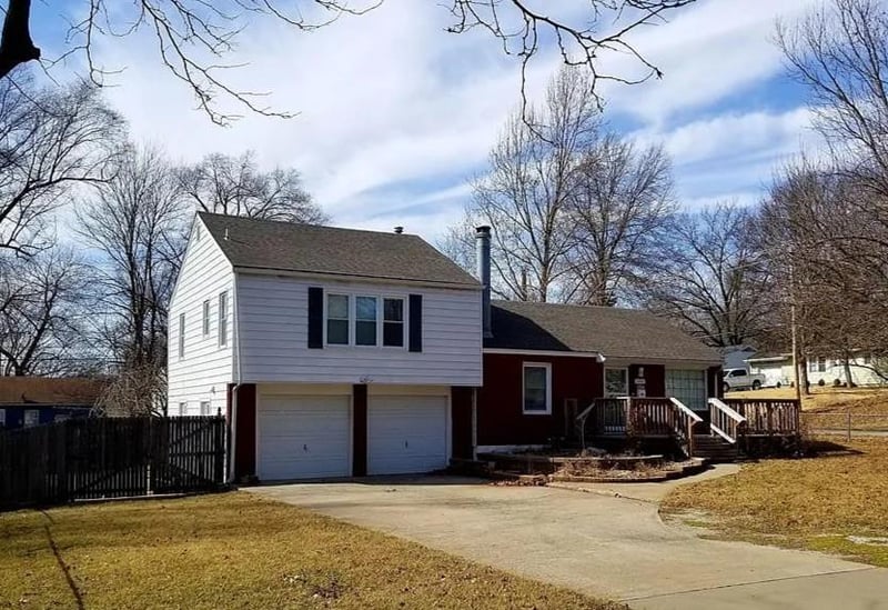 2700 Scott Ave, Independence, MO 64052