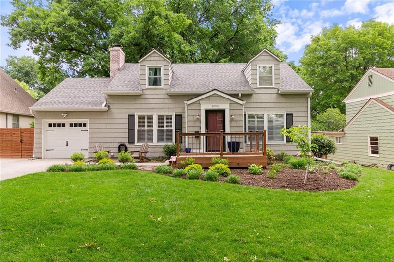 1204 70th Ter, Kansas City, MO 64113