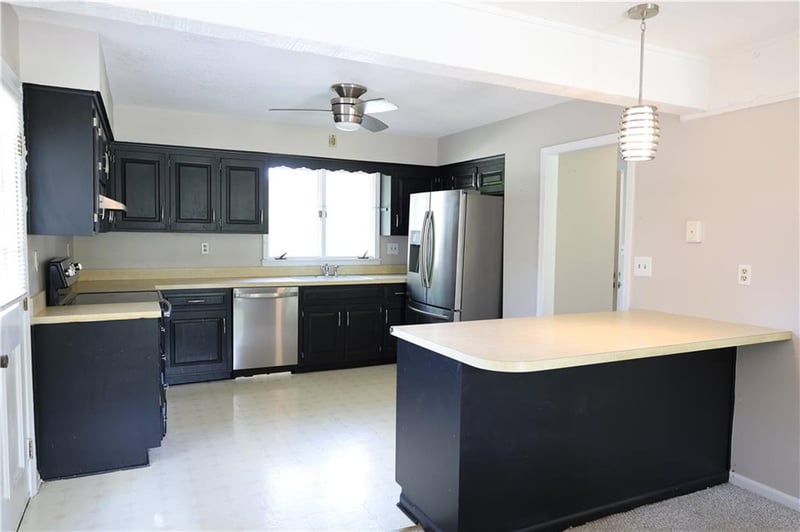 8920 81st St, Raytown, MO 64138