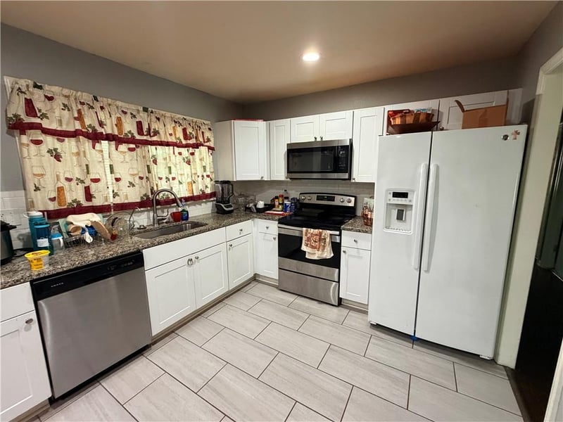 8850 53rd Ter, Raytown, MO 64133