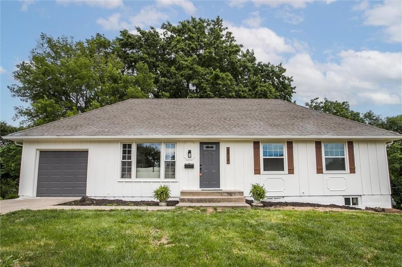 8812 E 54th St, Raytown, MO 64133