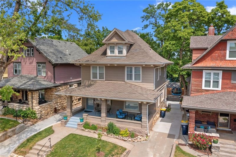 3641 Central St, Kansas City, MO 64111