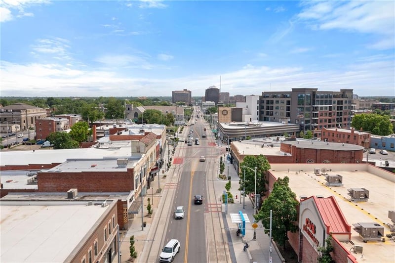 3641 Central St, Kansas City, MO 64111