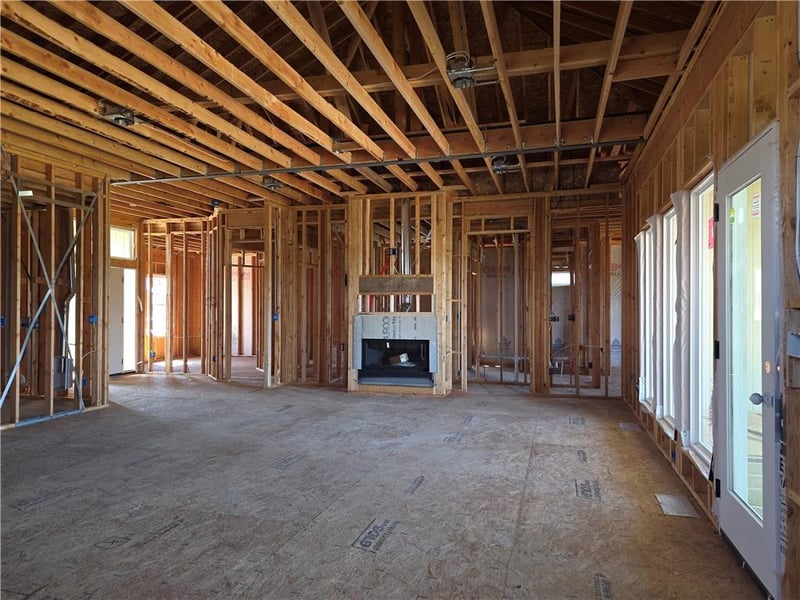 4525 145th Ct, Basehor, KS 66007