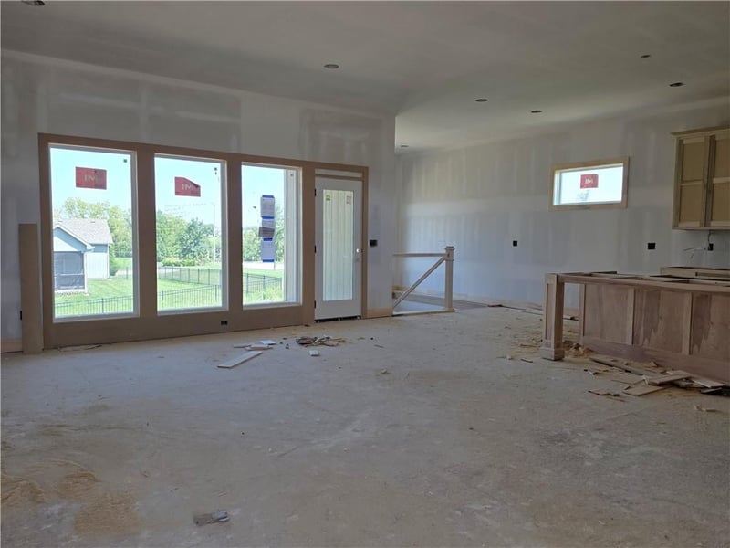 4525 145th Ct, Basehor, KS 66007