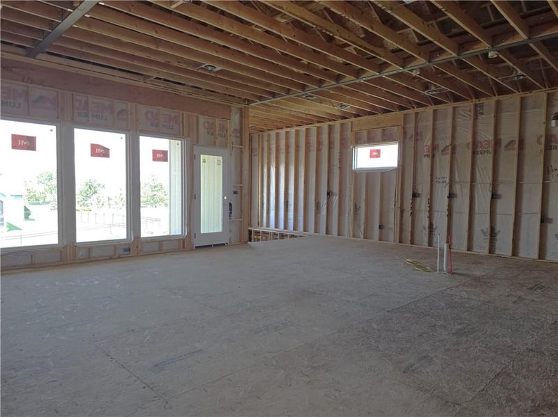 4525 145th Ct, Basehor, KS 66007