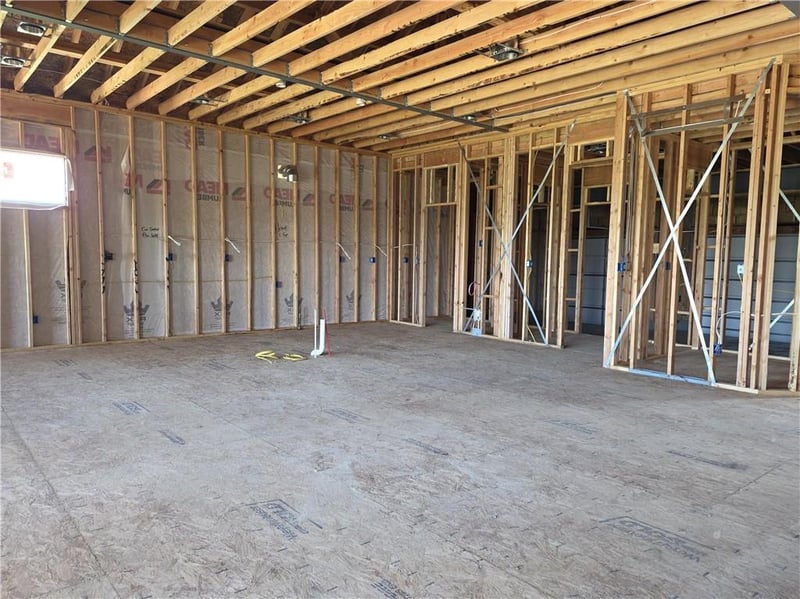 4525 145th Ct, Basehor, KS 66007