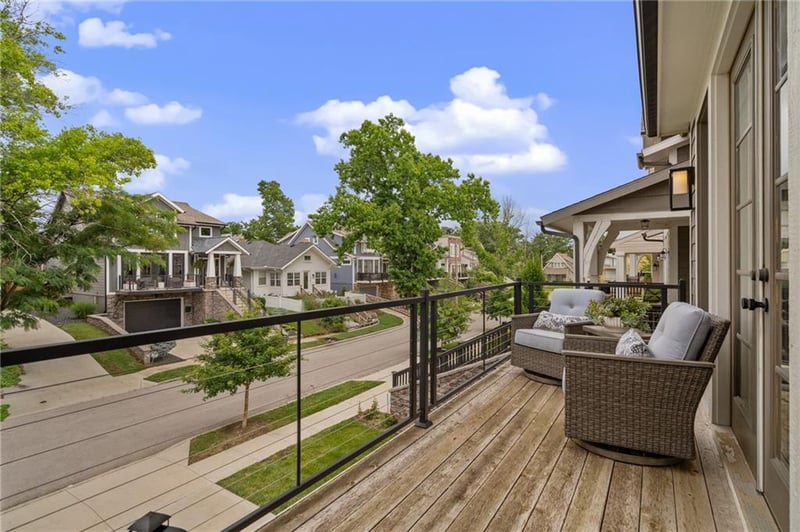 725 W 44th Ter, Kansas City, MO 64111