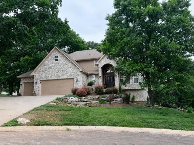 22808 28th Street Ct, Blue Springs, MO 64015