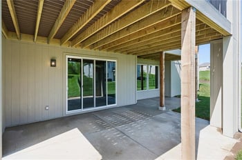 2728 NE 91st Pl, Kansas City, MO 64156