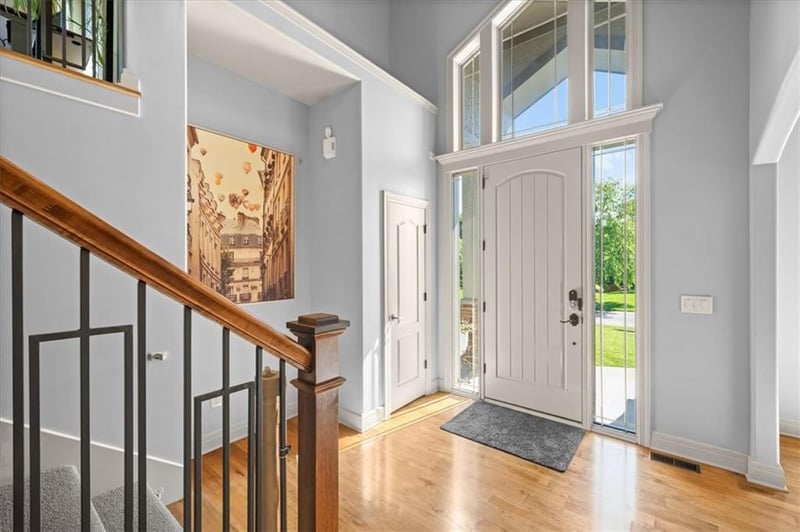 9914 Woodstock St, Lenexa, KS 66220