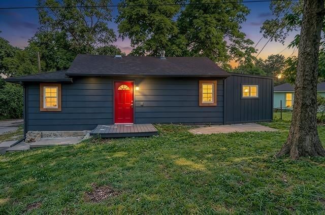 3813 42nd Ter, Kansas City, MO 64117
