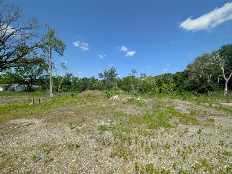 801 State St, Knob Noster, MO 65336