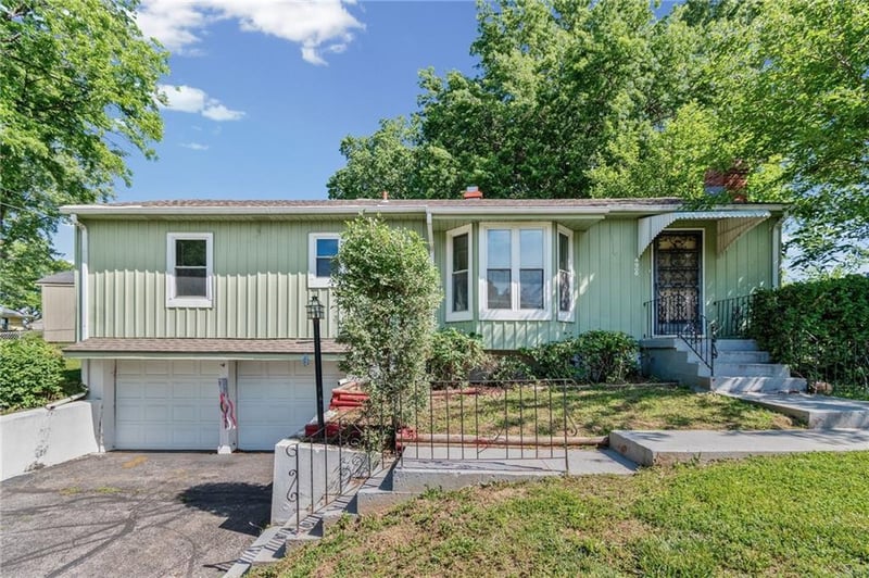 4906 35th St, Kansas City, MO 64117