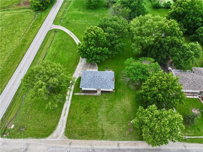 452 111 Rd, Warrensburg, MO 64093