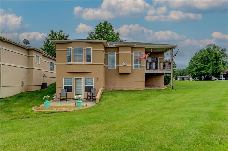 801 Sonora Valley Cir, Blue Springs, MO 64014