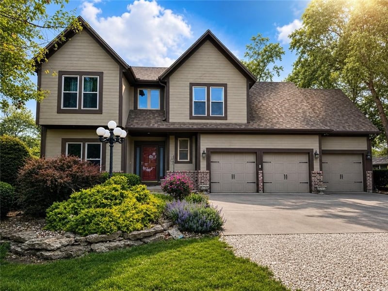 21600 Lackman Rd, Spring Hill, KS 66083