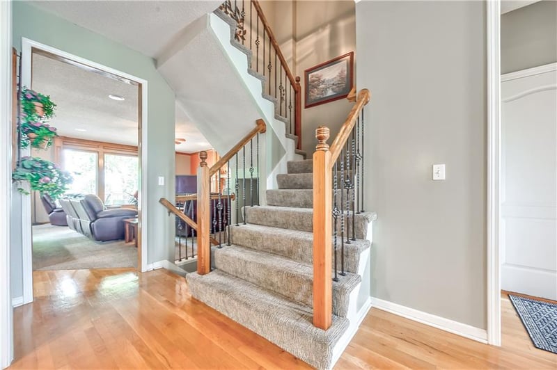 21600 Lackman Rd, Spring Hill, KS 66083