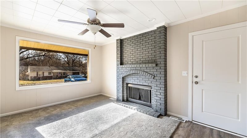 7323 Outlook St, Overland Park, KS 66204
