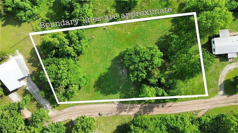 Antelope Rd, Mound City, KS 66056