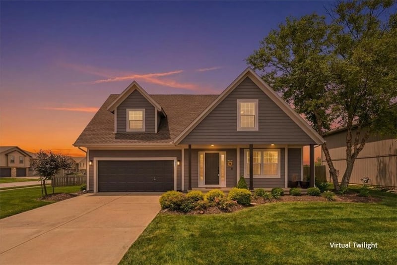 1000 Quartz St, Louisburg, KS 66053