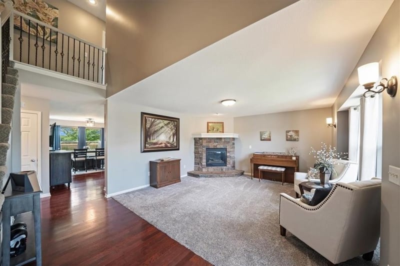 1000 Quartz St, Louisburg, KS 66053