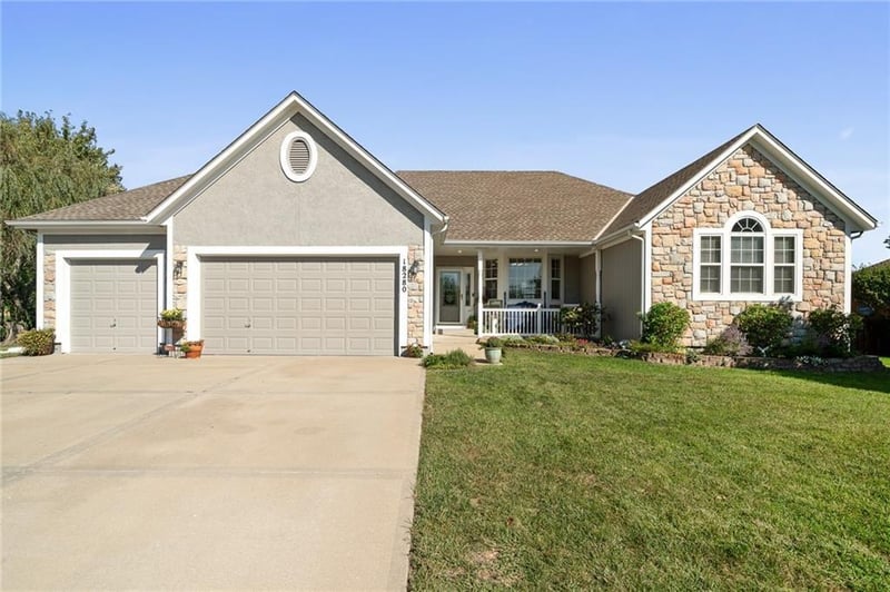 18280 157th St, Olathe, KS 66062