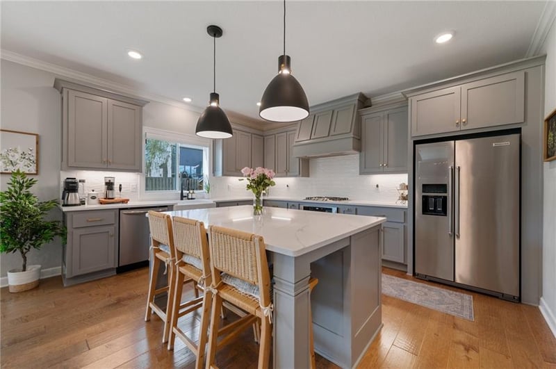 1505 SW Georgetown Dr, Lee's Summit, MO 64082