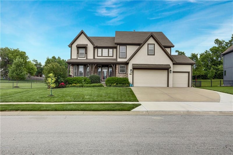 14761 Turnberry St, Olathe, KS 66061