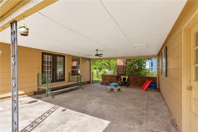 3807 Christie Ter, St Joseph, MO 64504