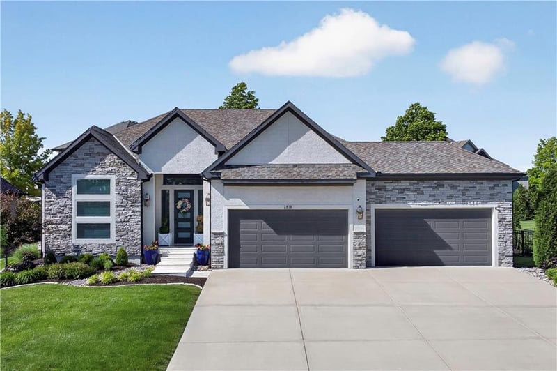 2818 W 162nd Ter, Overland Park, KS 66085