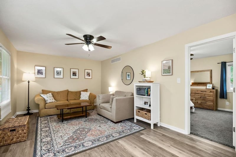 8111 Elizabeth Ave, Kansas City, KS 66112