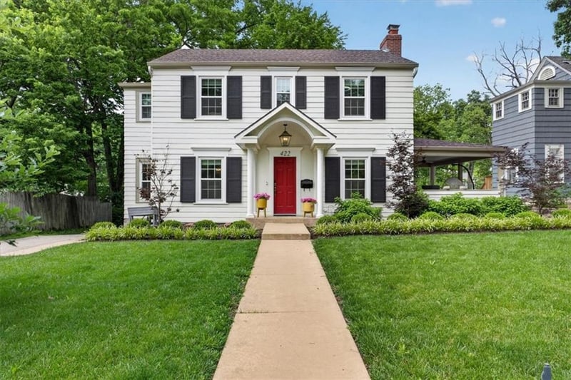 422 E 55th St, Kansas City, MO 64110