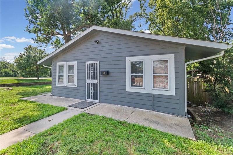 145 Farmer St, Independence, MO 64050
