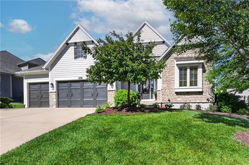 16141 Garnett St, Overland Park, KS 66221
