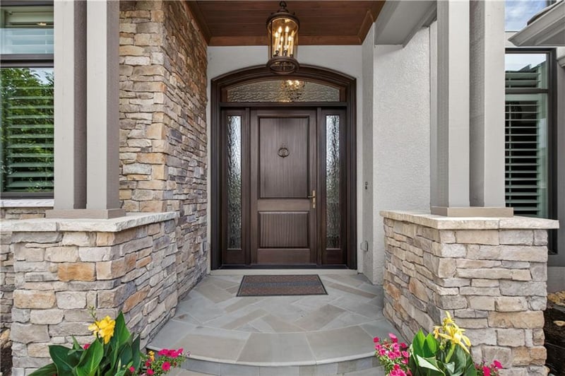 6009 137th St, Overland Park, KS 66223