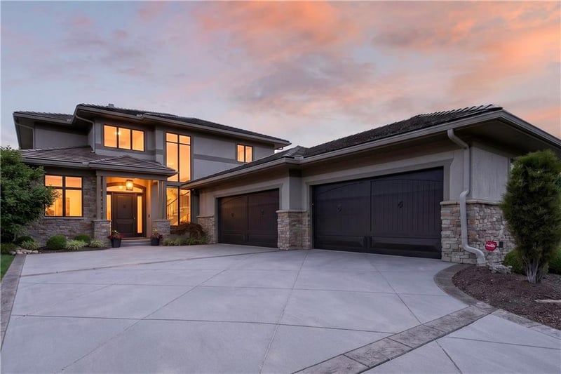 6009 137th St, Overland Park, KS 66223