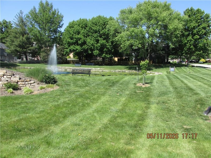 2112 Springbrook St, Blue Springs, MO 64014