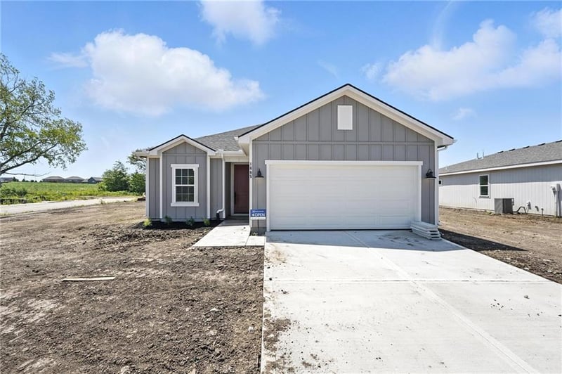 17694 Jubilee St, Gardner, KS 66030