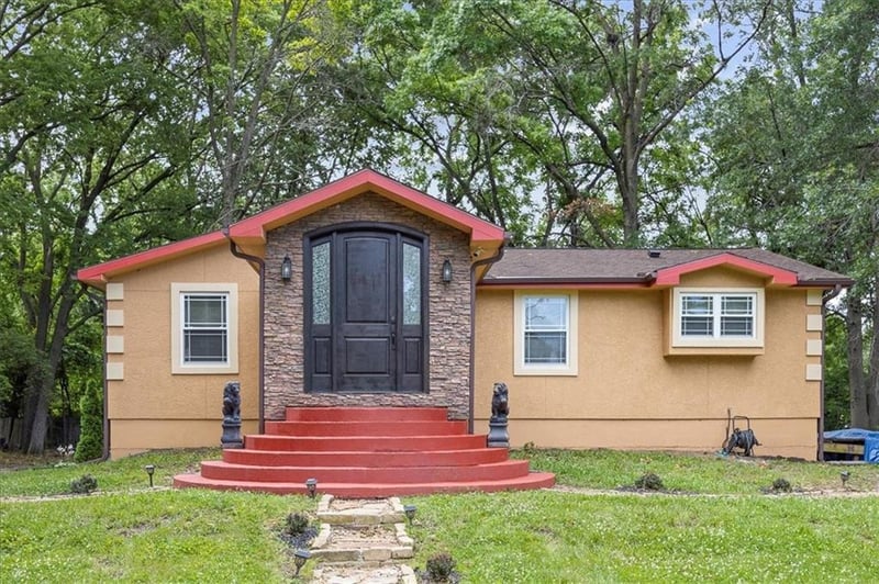 7103 159th St, Belton, MO 64012