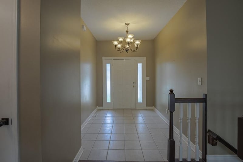 19507 Woodsbury Rd, Independence, MO 64058